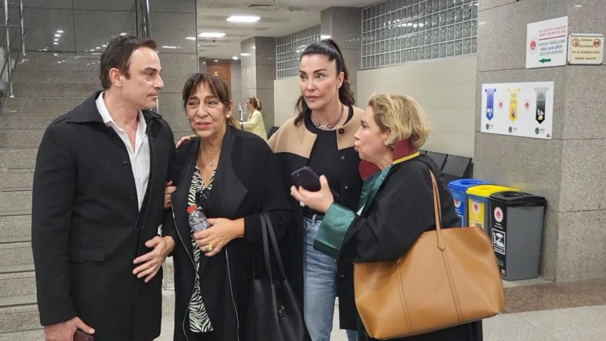 Zeynep Molho kimdir kaç yaşında? Zeynep Molho mesleği nedir? 7 Asli 2025 11 11T091642.351