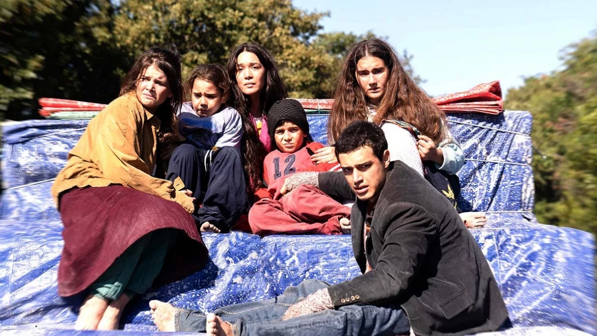 Sahipsizler dizisi bu akşam var mı? Sahipsizler dizisinde ne olur 4 Asli 2025 11 12T161709.454