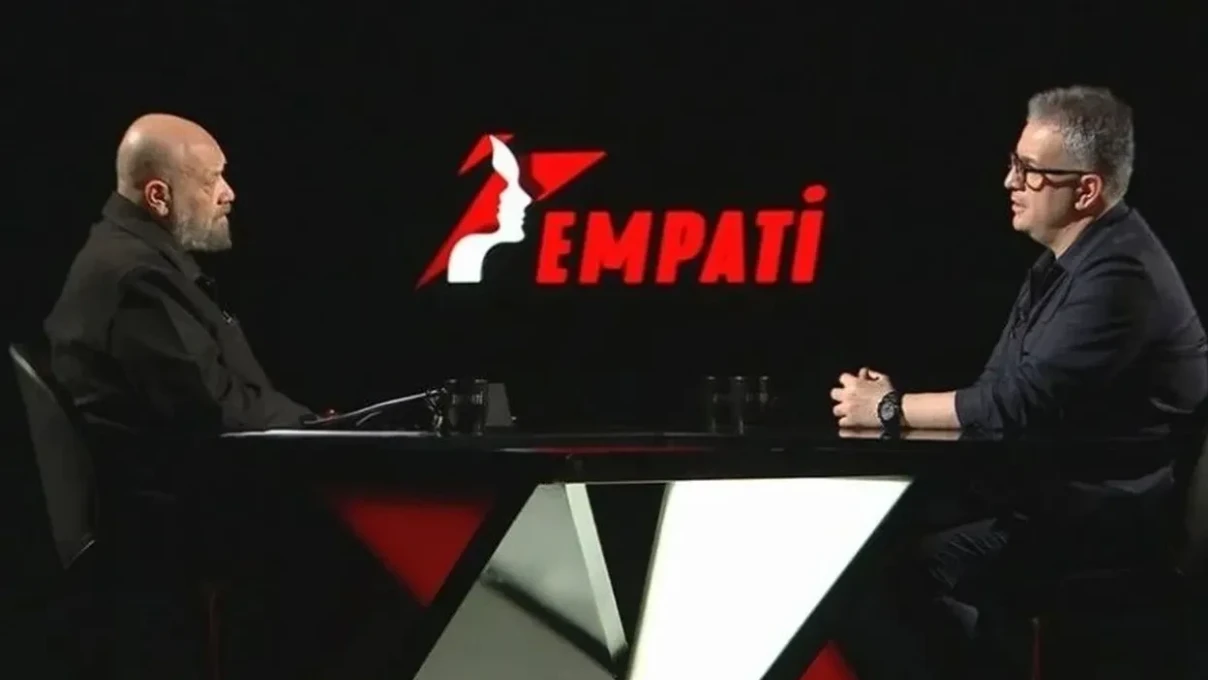 Murat Cemcir evli mi? Murat Cemcir eşi kim 4 Asli 2025 12 01T155249.664