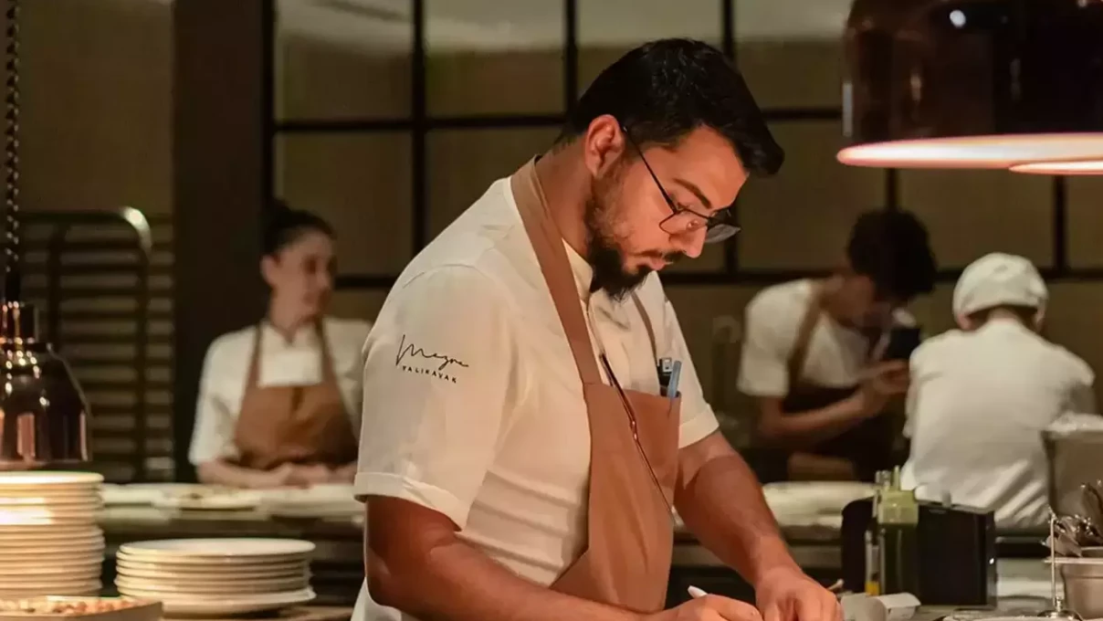 Serhat Doğramacı kimdir kaç yaşında? MasterChef şampiyonu Serhat Doğramacı kiminle evli? 4 Asli 2025 12 03T153538.241