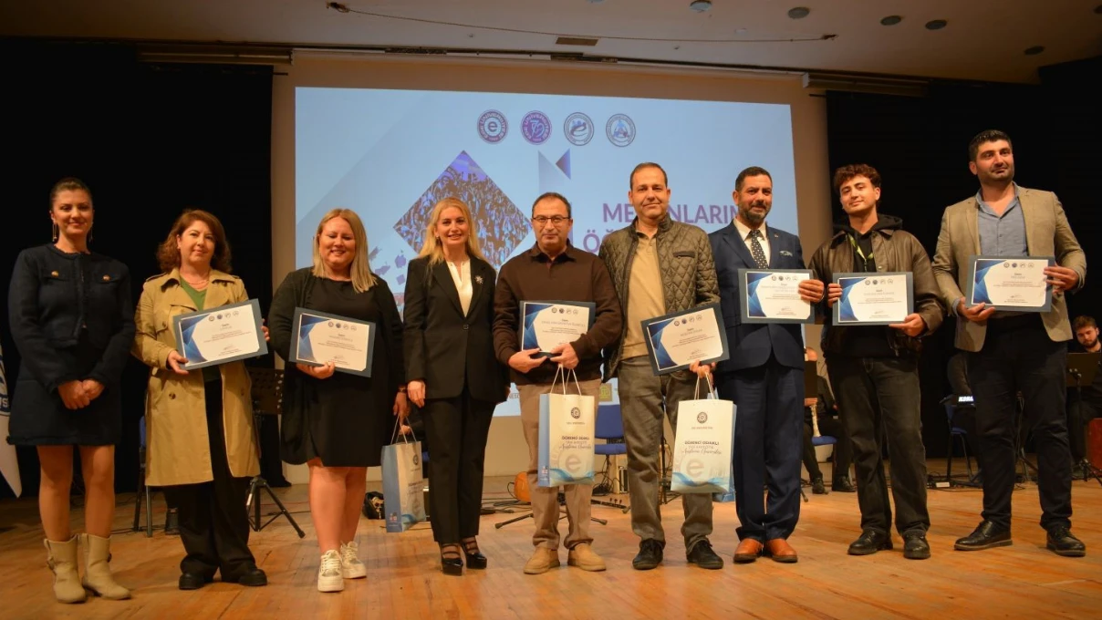 Bengisu Avcı başarı hikayesini hayran bıraktı! Egeli mezunlar ve öğrenciler aynı çatı altında 6 Asli 2025 12 11T112002.955