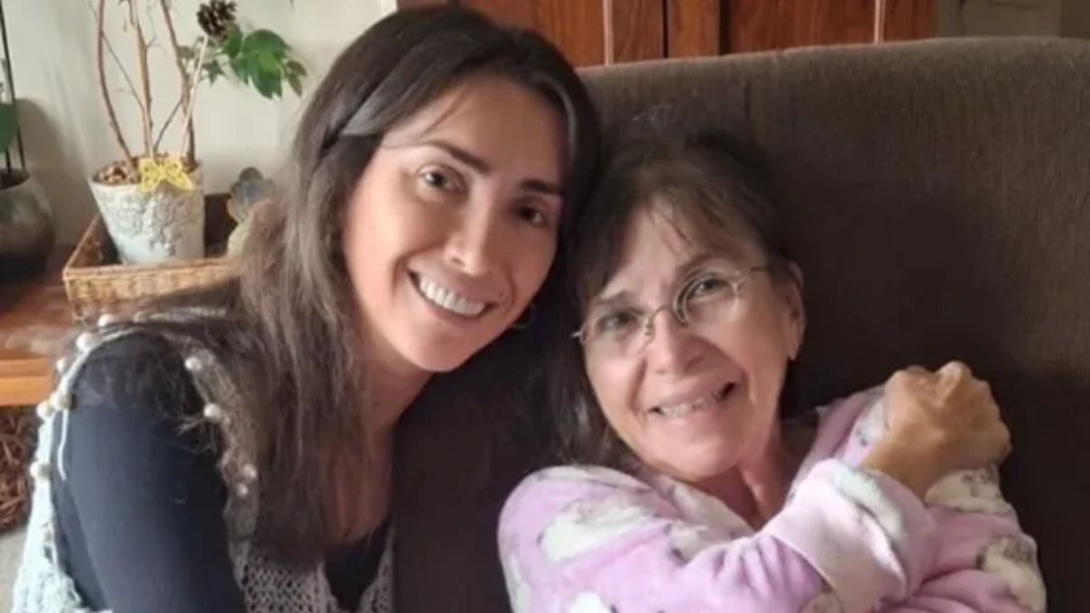 Sihirli Annem oyuncuları buluştu! Gizem Güven ve Dilara Kurtulmuş'tan nostalji 8 Asli 61 2