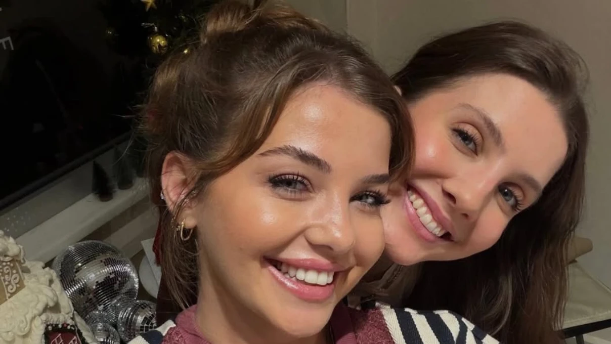 Sihirli Annem oyuncuları buluştu! Gizem Güven ve Dilara Kurtulmuş'tan nostalji 5 Asli 65 1