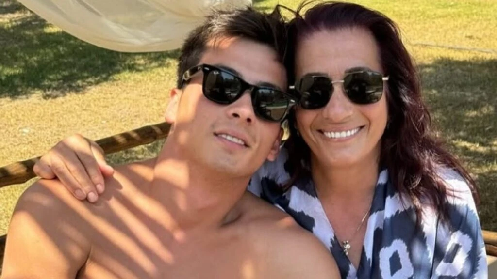 Atakan Özkaya’nın annesi kimdir? Kaç yaşında mesleği nedir?