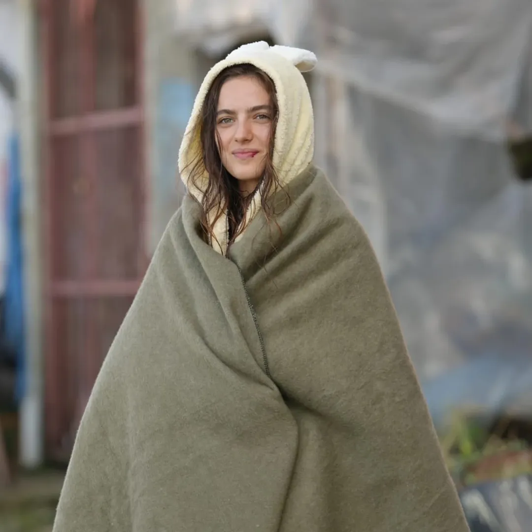 Taşacak Bu Deniz’in Eleni’si Ava Yaman performansıyla beğeni topladı! ‘Bir yıldız doğdu’ 4 Ava Yaman 1