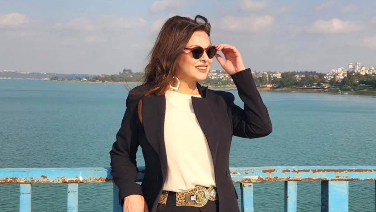 Aydan Şener 44 yıl sonra taç giydi! Sosyal medyada gündem oldu 6 Aydan Sener 1