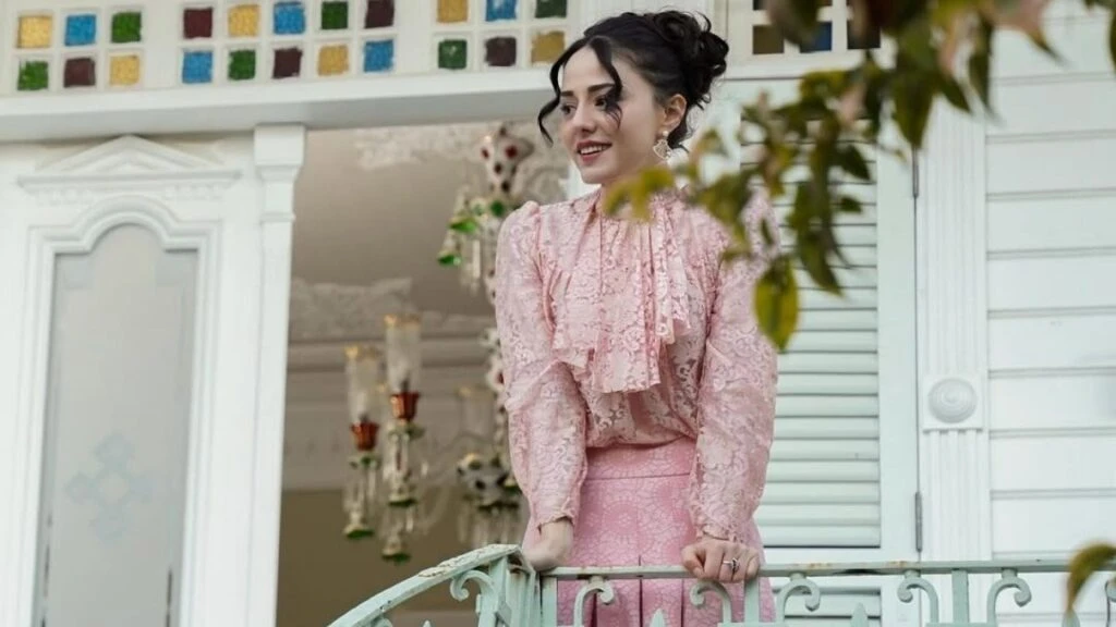 Sema Gültekin Aynadaki Yabancı dizisinde! Azra karakterinin estetiksiz halini oynayacak 