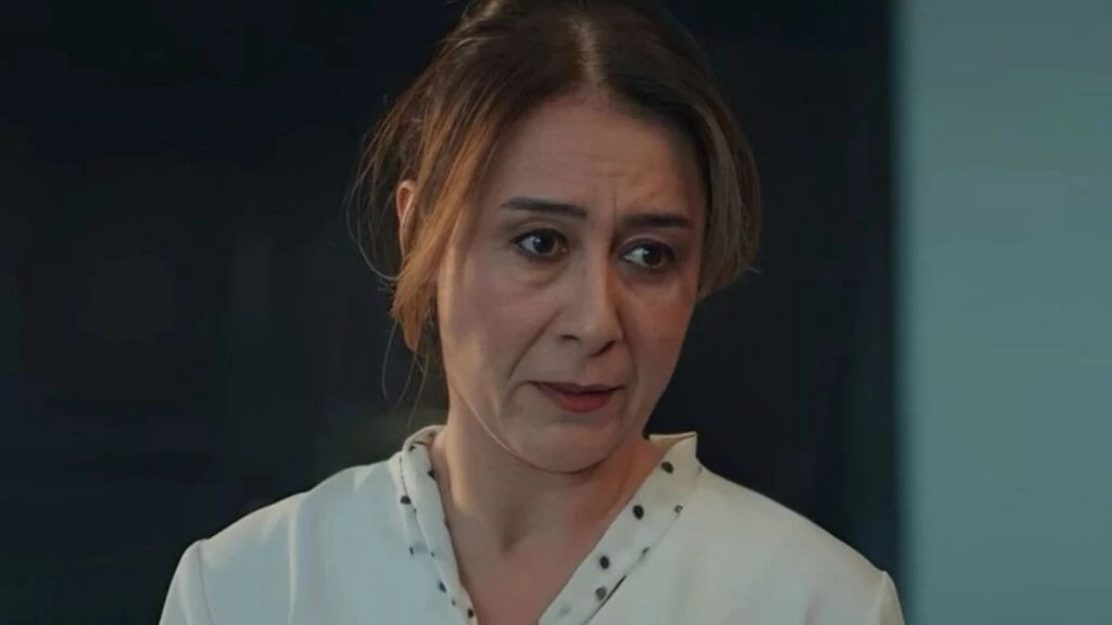 Veliaht dizisinin Ayşe’si Ayşegül Ünsal kimdir? Ayşegül Ünsal kaç yaşında hangi dizilerde oynadı?