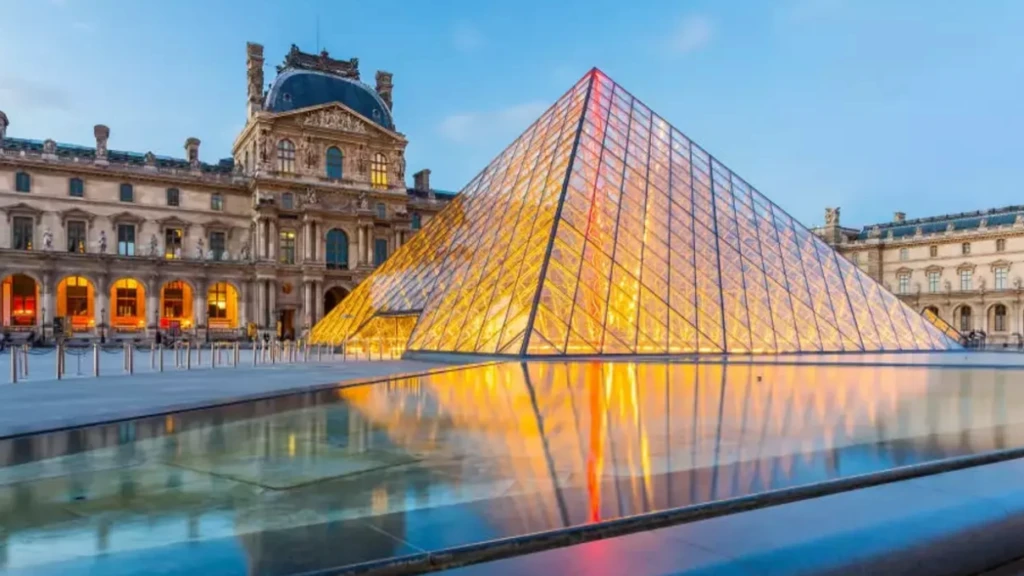Louvre Müzesi’nin en önemli eserleri neler? Louvre Müzesi’nde neler çalındı?