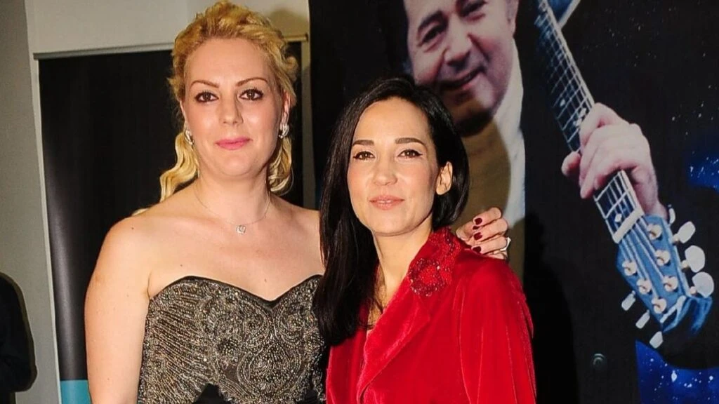 Kayahan’ın kızı Beste Açar ve eski eşi İpek Açar mahkemelik oldu! Beste Açar’a tedbir kararı getirildi