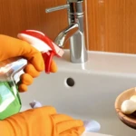 Bunu ilk defa duyacaksiniz Sarimsagi ezip lavabo kenarina surun