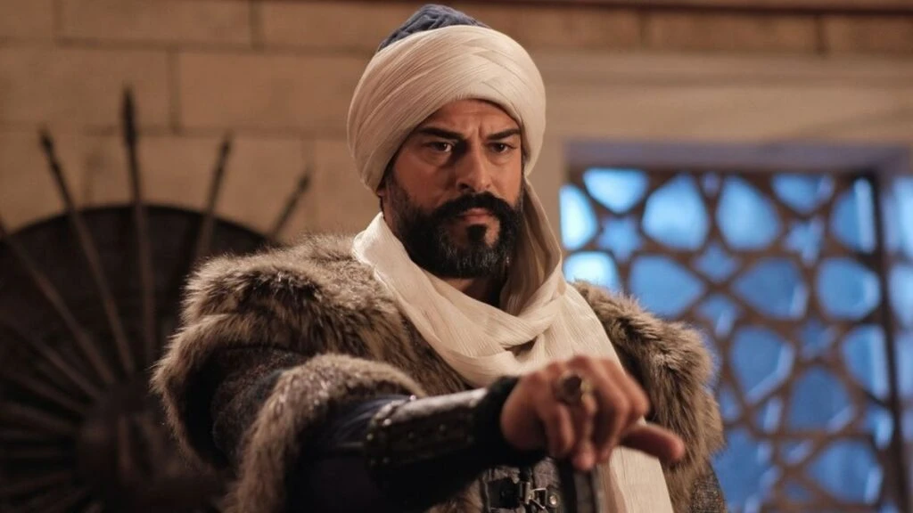 Kuruluş Osman dizisinden ayrılan Burak Özçivit imaj değişikliğiyle yetinmedi! Ünlü oyuncu yeni tarzıyla dikkat çekti