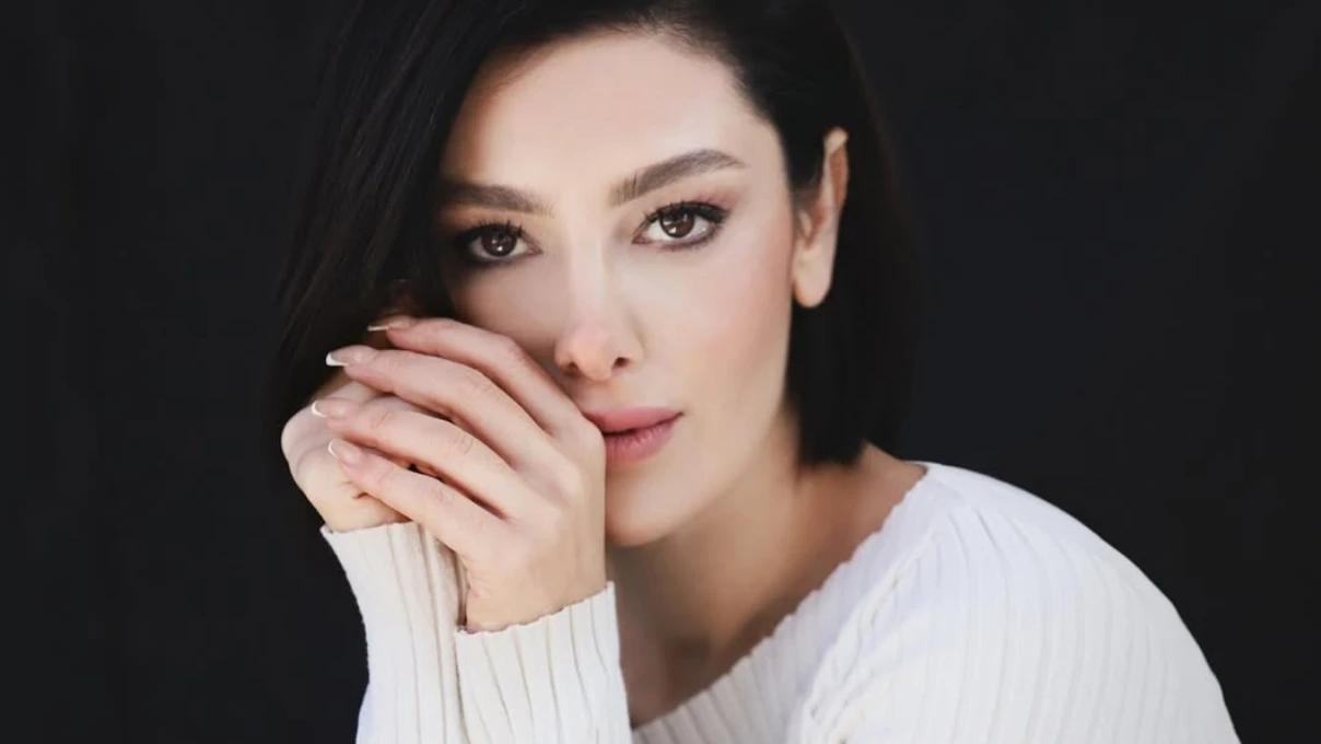Burcu Binici 2