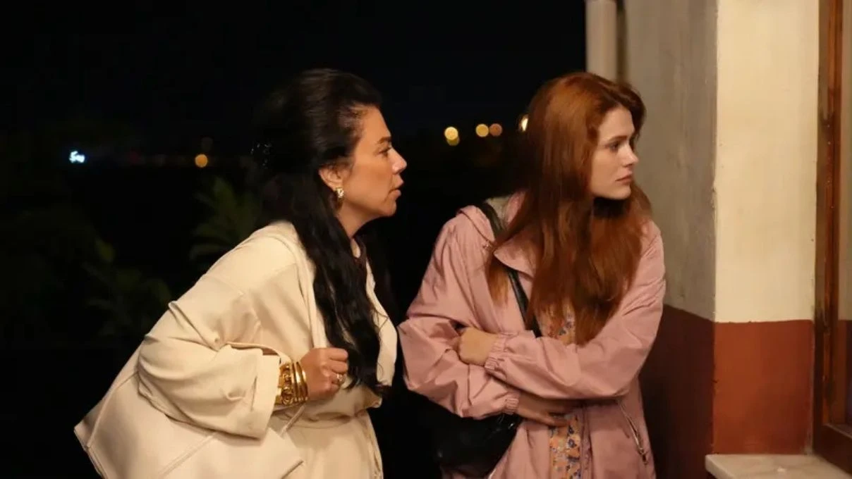 Taşacak Bu Deniz dizisinin Hicran’ı Burcu Cavrar kimdir? Burcu Cavrar kaç yaşında, hangi dizilerde oynadı? 