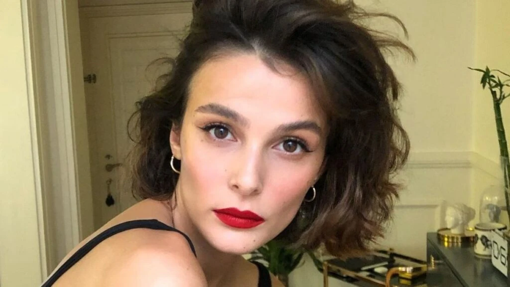 Büşra Develi’den alkışlanacak hareket! Sosyal medya profiline ‘Özgür Filistin’ yazdı