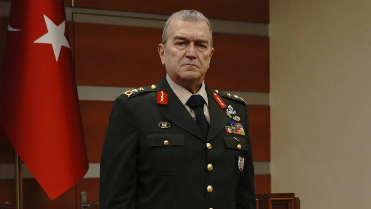 CEM KURTOGLU KIMDIR KAC YASINDADIR