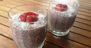 CHIA TOHUMLU PUDING