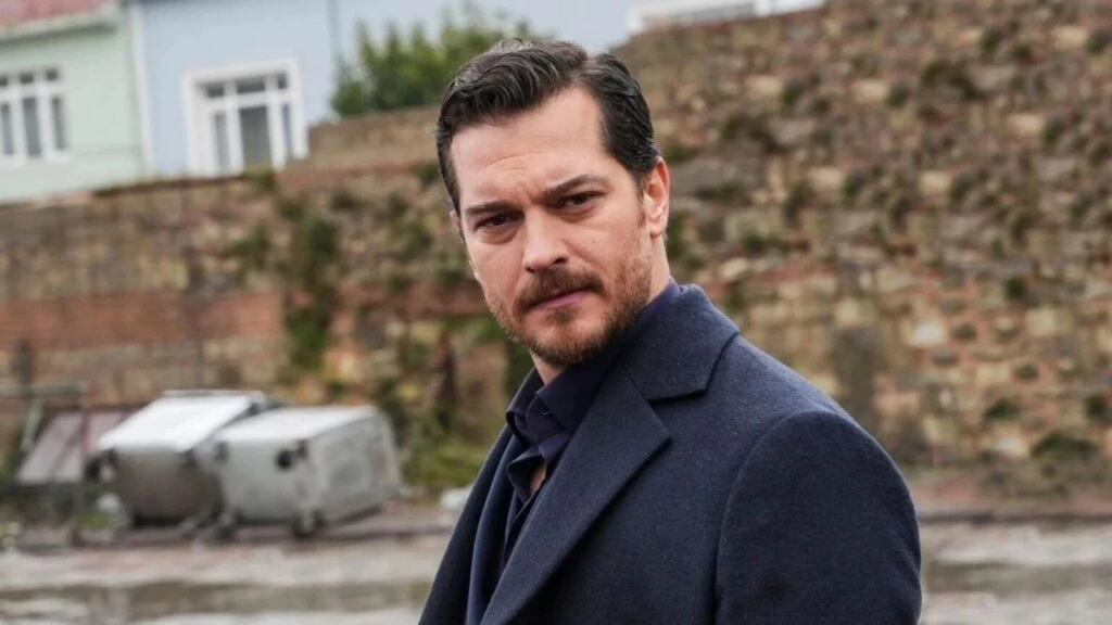 Çağatay Ulusoy ve Aslıhan Malbora çiftinden ilk görüntü geldi! Aşıklar sette kavuştu