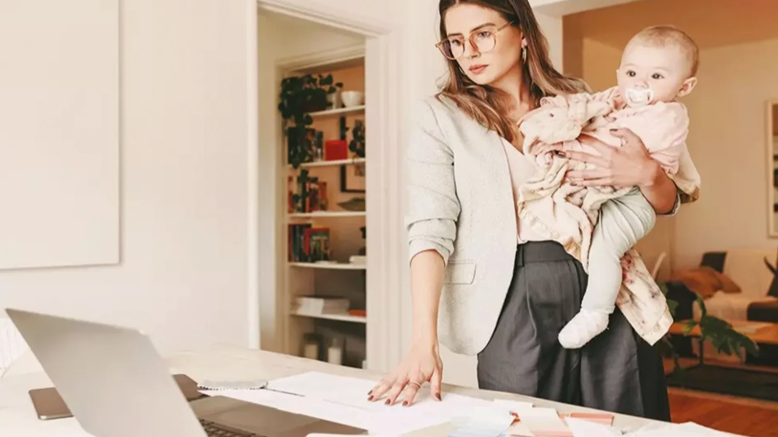 Calisan annelerin kendine vakit ayirma teknigi Saatlere dikkat