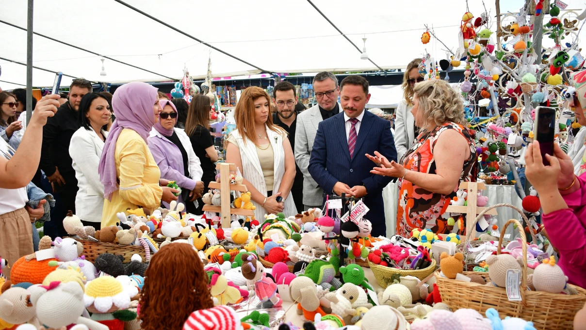 Biga’da Hanımeli El İşi Fuarı düzenlendi! Kadın girişimcilerin ürünleri sergilendi 10 Canakkale 3 1