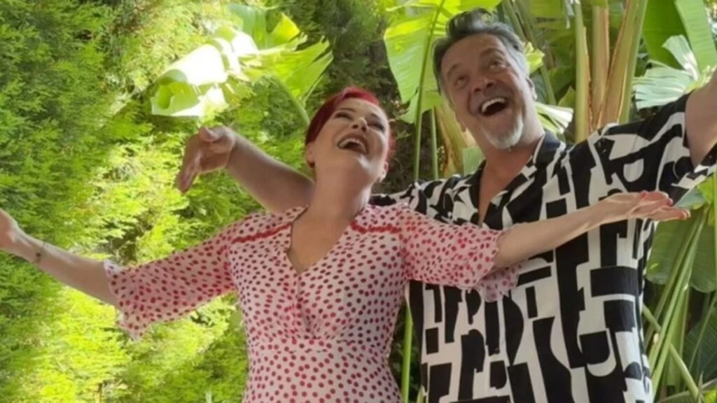 Candan Ercetin ve Beyazit Ozturk yillar sonra bulustu Eski defterleri actik