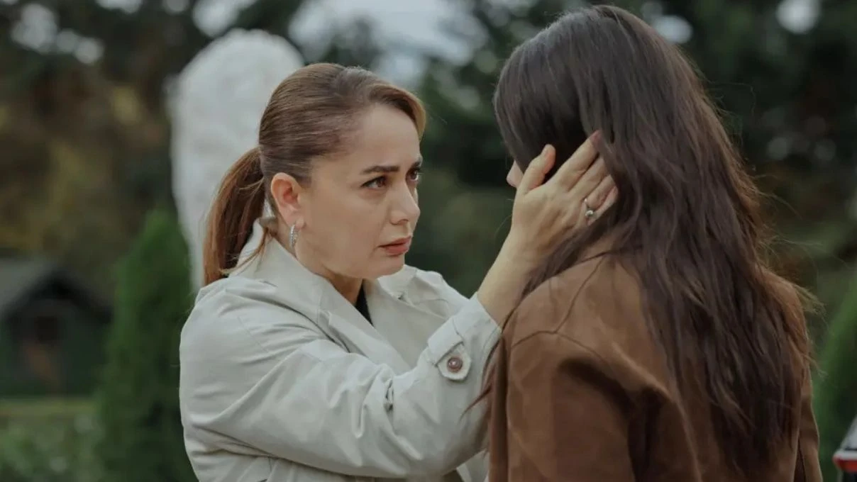 Çarpıntı 11. bölümde Reyhan gerçekte kızının olmadığını öğrenecek mi? Reyhan’ın Halit’le iş birliği ortaya çıkacak mı? 