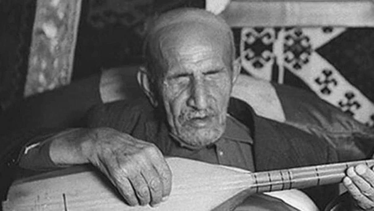 Cemre Arda’dan yeni proje atağı! Aşık Veysel filmiyle geri dönüyor 10 Cemre Arda’dan yeni proje atağı! Aşık Veysel filmiyle geri dönüyor