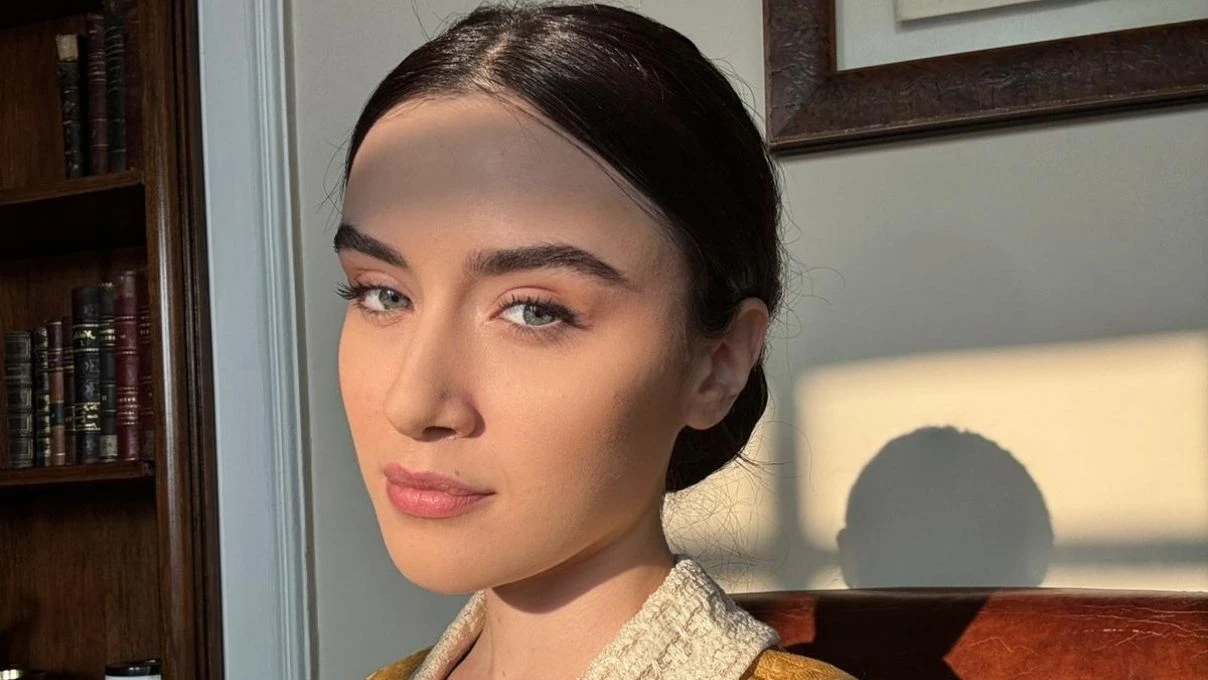 Cemre Arda’dan yeni proje atağı! Aşık Veysel filmiyle geri dönüyor 9 Cemre Arda’dan yeni proje atağı! Aşık Veysel filmiyle geri dönüyor