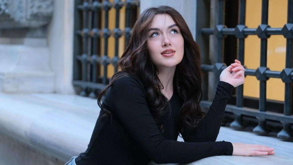 Cemre Arda’dan yeni proje atağı! Aşık Veysel filmiyle geri dönüyor