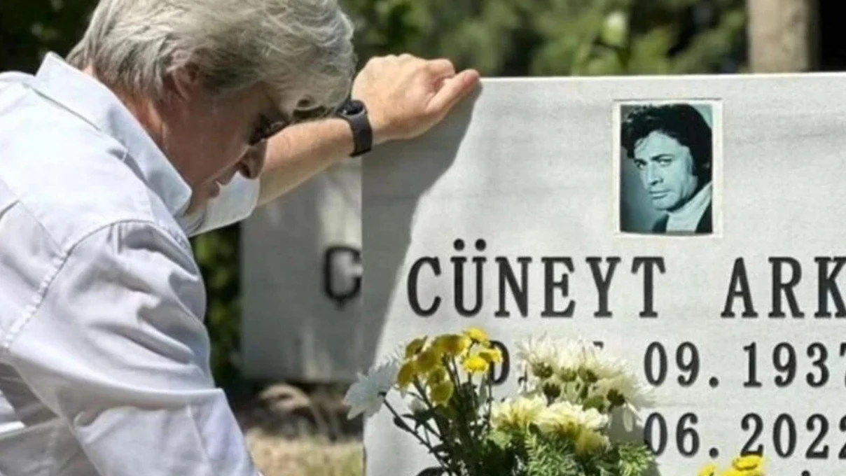 Cuneyt Arkin 2 1