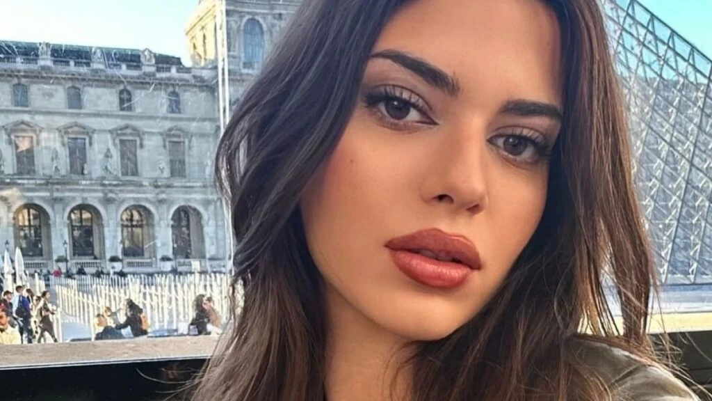Defne Samyelinin kizi Derin Talu ve Ibrahim Tilaver sevgili mi oldu