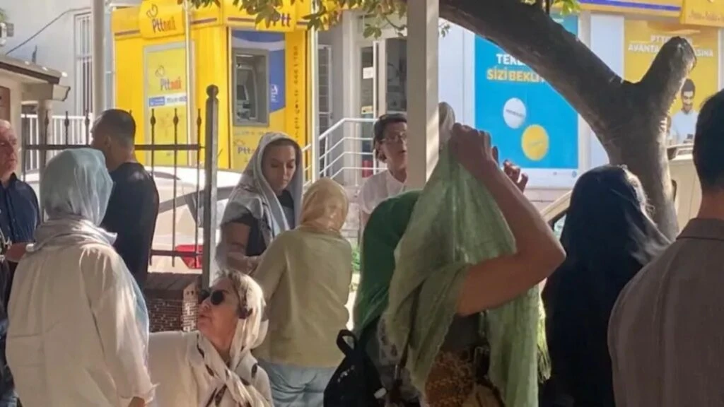 Demet Akalın’ın acı günü! Ünlü şarkıcı kuzeni Hakan Kılıç’ı son yolculuğuna uğurladı