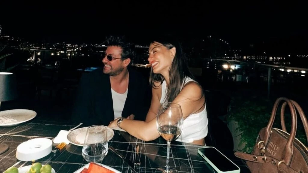 Eşref Rüya dizisinin Nisan’ı Demet Özdemir eski rol arkadaşı Birand Tunca ile bir araya geldi!