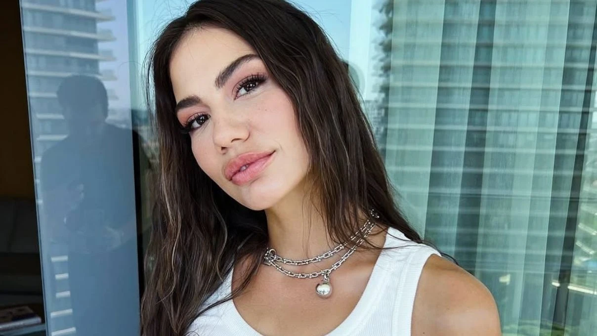 Demet Ozdemir Justin Timberlake konserinde costu Unlu oyuncunun o anlari buyuk begeni topladi