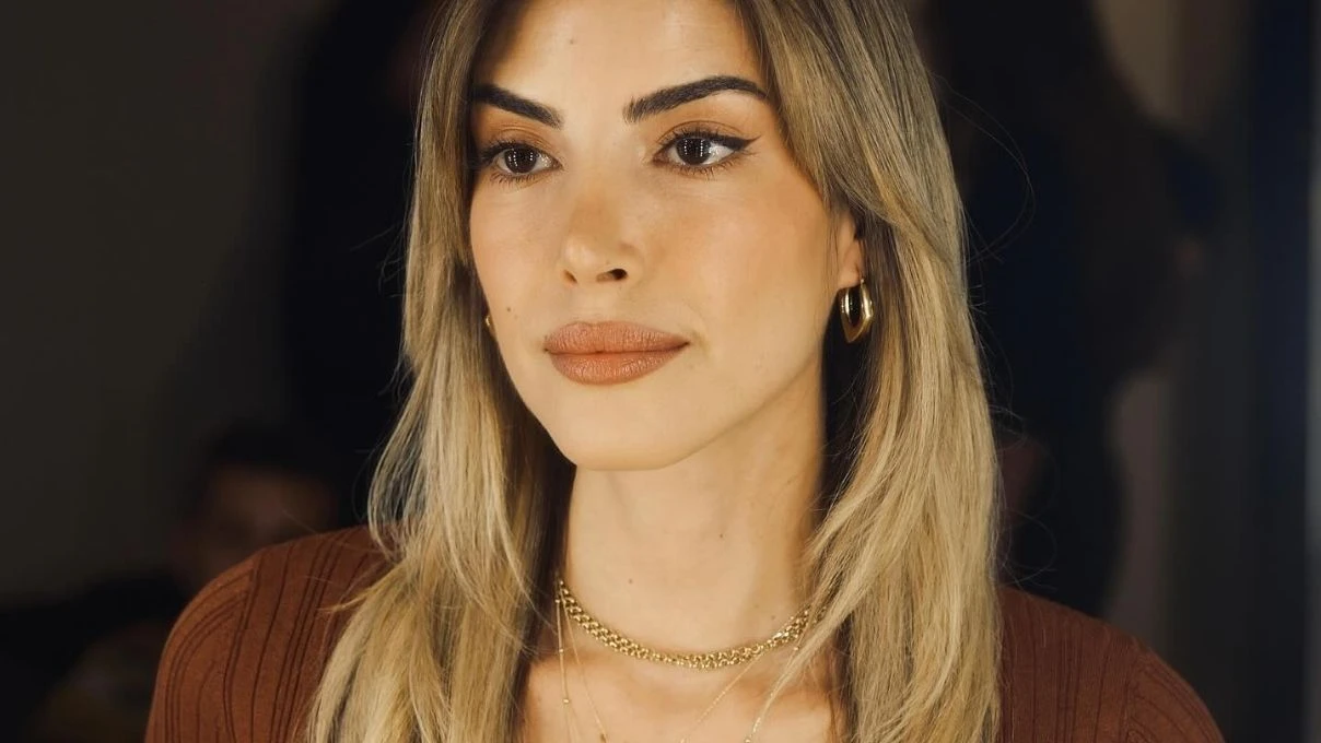 Deniz Baysal ise Esme karakteriyle seyirci karsisina cikacak