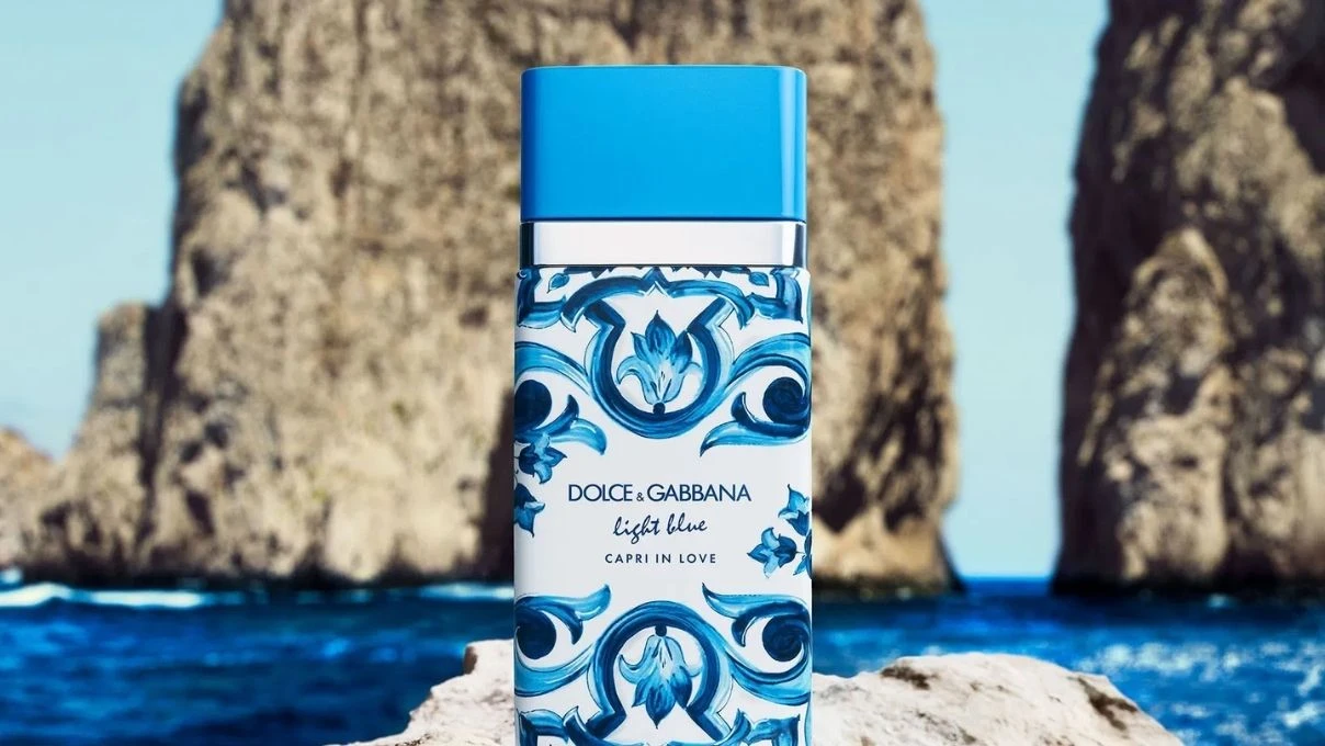 Deniz esintilerini teninizde hissettirecek Light Blue Capri In Love Eau de Parfum