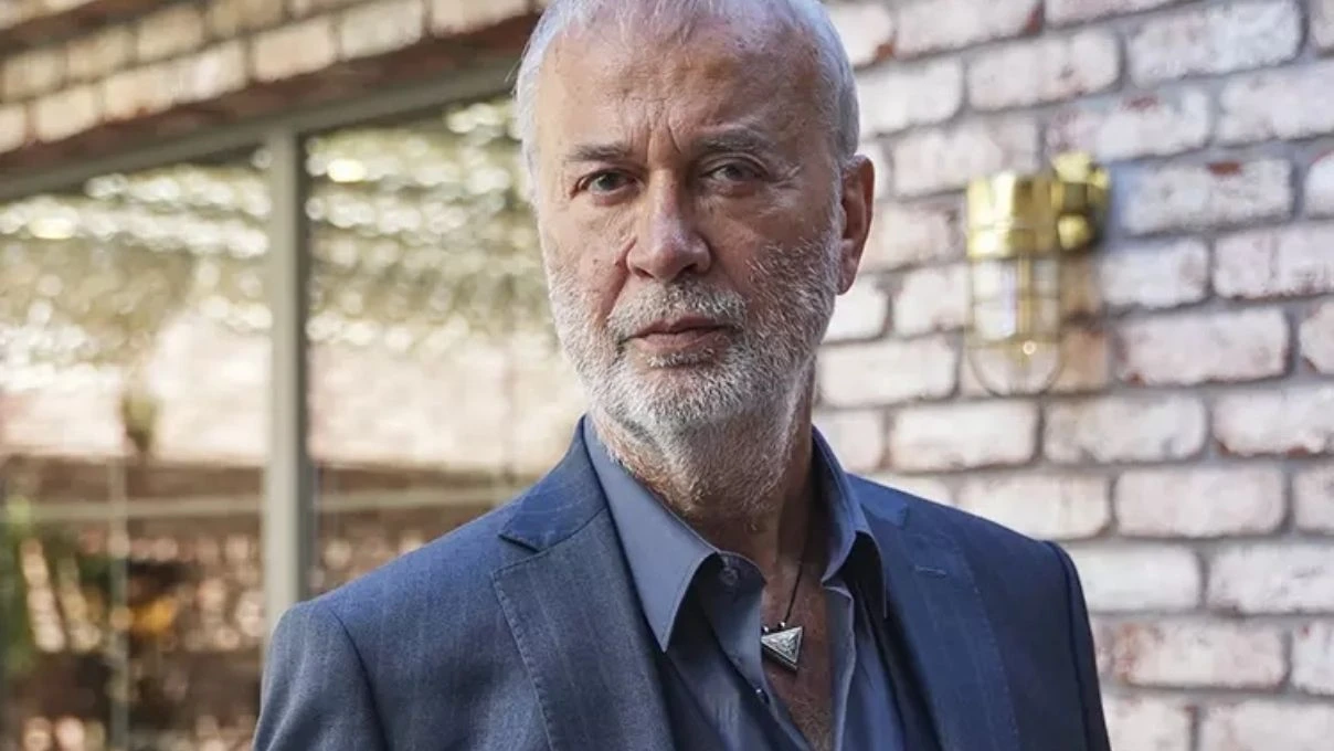 ESREF RUYA DIZISINDE HIDIR IHTIYAR MI