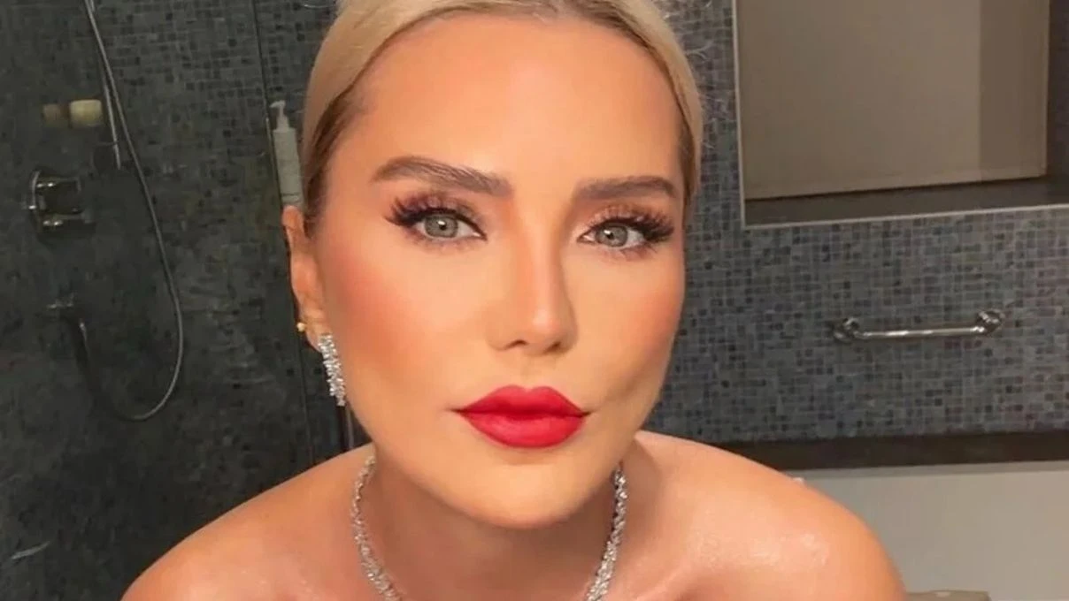 Ece Erken’den Sinan Akçıl’a Hadise göndermesi! “Haddini bil” 7 Ece Erken’den Sinan Akçıl’a Hadise göndermesi! “Haddini bil”