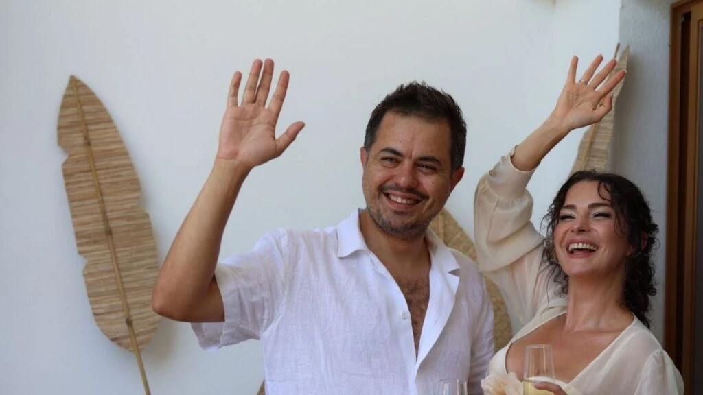Ünlü oyuncu Ece Özdikici ve Ahmet Uzun çifti Bodrum’da görkemli bir düğün yaptı!