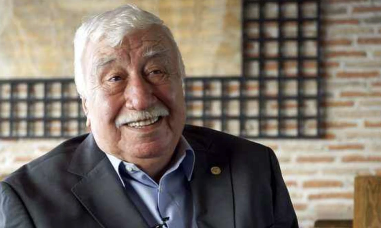 Ахмет Гюльхан