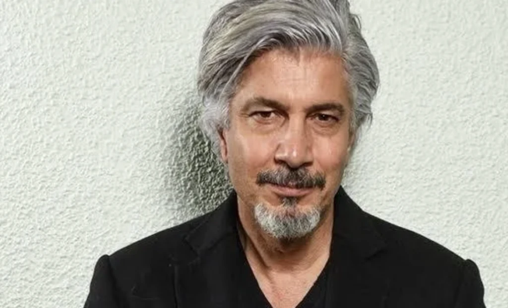 Behzat Uygur CHP'li belediyeye sert sözlerle patladı! Kuliste tuvalet bile yok 4 Ekran Resmi 2025 10 12 11.44.59