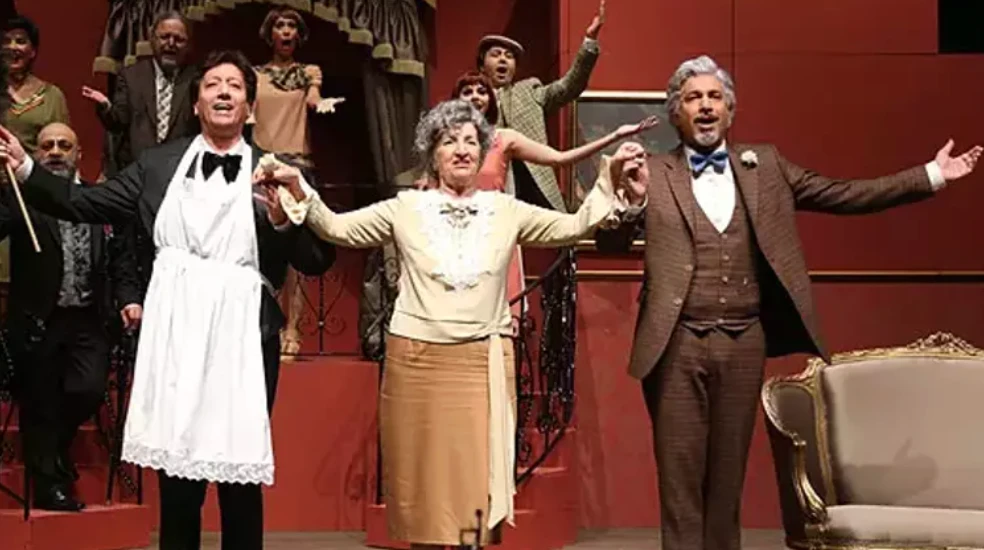 Behzat Uygur CHP'li belediyeye sert sözlerle patladı! Kuliste tuvalet bile yok 8 Ekran Resmi 2025 10 12 11.49.32