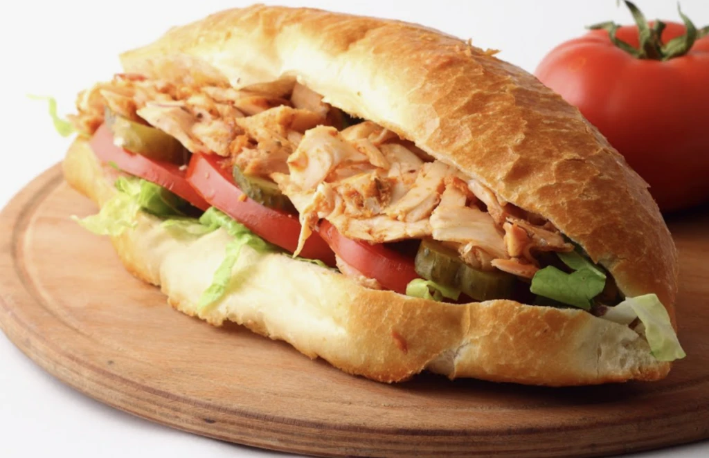 MasterChef evde soslu tavuk döner yapımı! Artık kimse hazır almayacak, lokanta lezzetini evinize taşıyın 4 Ekran Resmi 2025 10 23 07.01.07