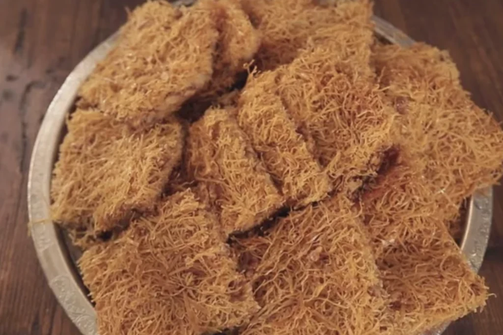 MasterChef kesme kadayıf tarifi! Dışı çıtır çıtır içi yumuşacık, bu tarifi kaydetmeyen çok şey kaybeder! 4 Ekran Resmi 2025 10 23 08.06.56