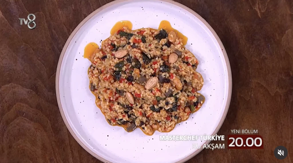 MasterChef’te 7 Mehmet’ten unutulmaz Sezen Aksu pilavı hikayesi! Sosyal medya bunu konuşuyor 5 Ekran Resmi 2025 10 24 07.05.54