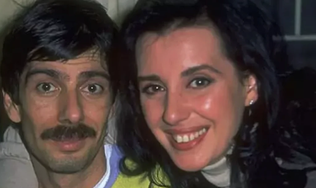 MasterChef 2025 konuğu Perihan Savaş'ın oğlu Savaş kimdir, ne iş yapıyor? Perihan Savaş'ın oğlu evli mi, babası kim? 4 Ekran Resmi 2025 11 04 09.01.34