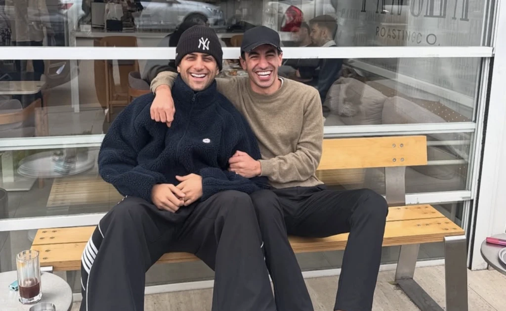 Reynmen ile Ebo barıştı mı? Fotoğraf paylaşıp öyle bir not düştüler ki herkes şaştı kaldı! 5 Ekran Resmi 2025 11 07 18.54.05
