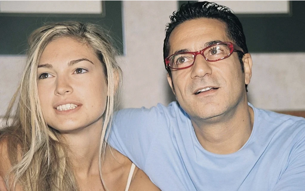 Mehmet Ali Erbil'in 4. Eşi Sedef Altuntaş kimdir, Kaç Yaşında? Sedef Altuntaş kiminle evlendi? 5 Ekran Resmi 2025 11 08 17.44.09