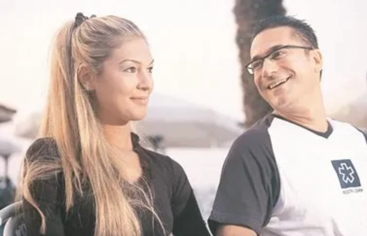 Mehmet Ali Erbil'in 4. Eşi Sedef Altuntaş kimdir, Kaç Yaşında? Sedef Altuntaş kiminle evlendi? 8 Ekran Resmi 2025 11 08 17.47.35