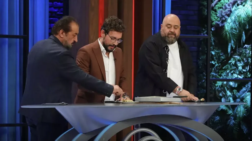 MasterChef’te Atatürk sevgisi! İsveç’te büyüyen Ayla’nın 10 Kasım sözleri yürekleri ısıttı 8 Ekran Resmi 2025 11 10 09.39.12
